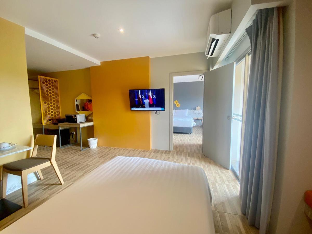 Beehive Boutique Hotel Phuket Exterior foto