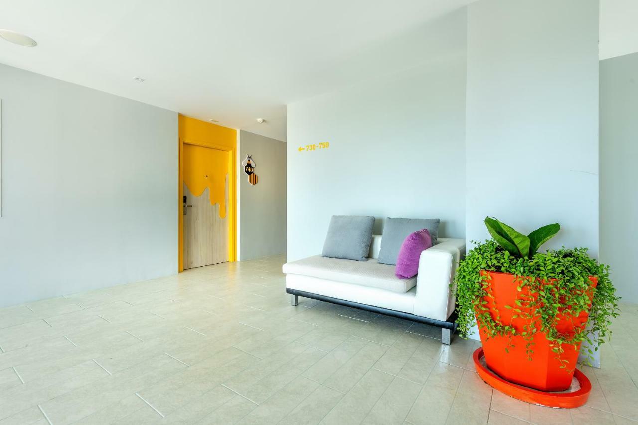 Beehive Boutique Hotel Phuket Exterior foto
